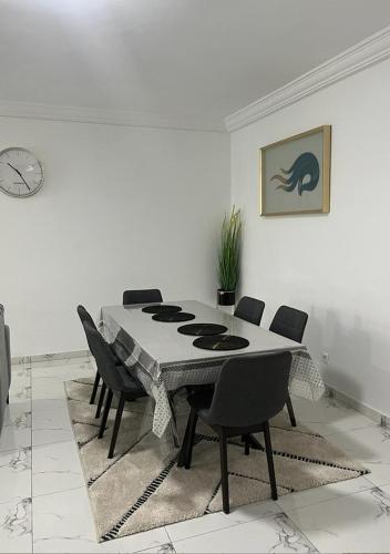 Galerija fotografija objekta Appartement 3 pièces u gradu 'Abidjan'