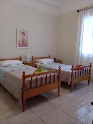 Room with garden 5' from metro - 2 beds