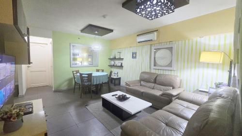 Posezení v ubytování Amalfi Oasis Seaside Cebu