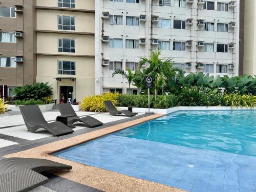 La alberca dentro o cerca de Classy Studio Unit at Aspira Towers