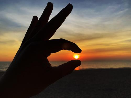 Alba o tramonto visti dall'interno della casa vacanze o dai dintorni