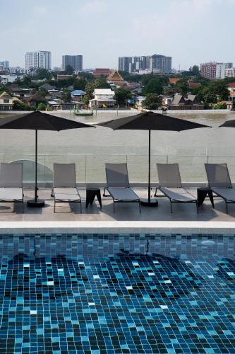The StandardX, Bangkok Phra Arthit