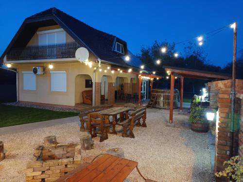 Gyopárosi Vendégház