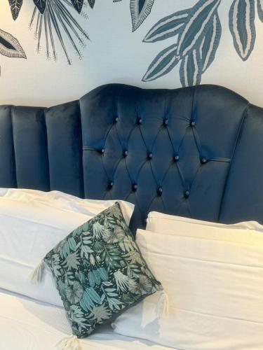 Postel nebo postele na pokoji v ubytování Hermitage Suites
