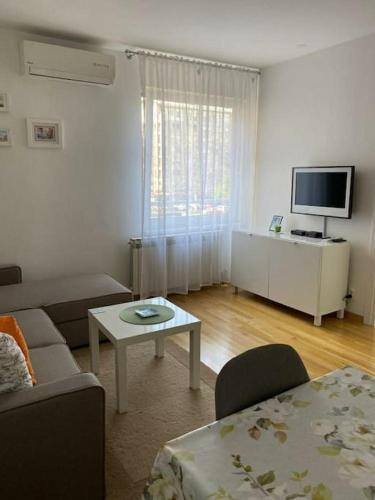 Apartment Lomea NADA