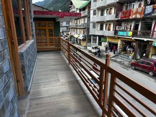 Nespecifikovaný výhled na hory nebo výhled na hory při pohledu z hotelu