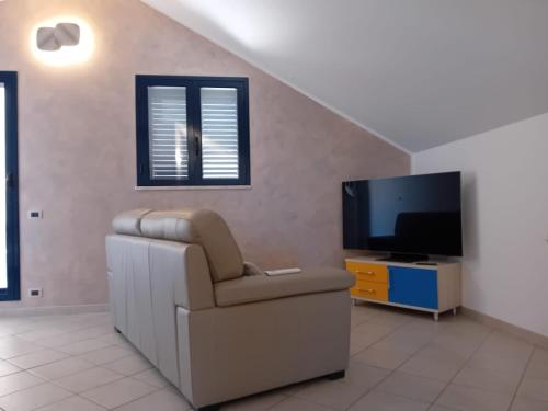 Μια τηλεόραση ή/και κέντρο ψυχαγωγίας στο Case Vacanze Celeste