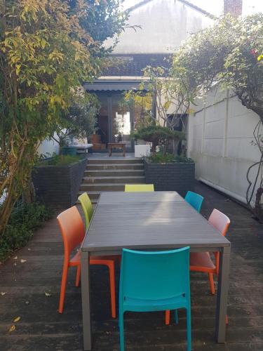 Duplex fond du jardin 2 kilomètres de Paris