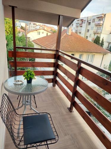 Balkonas arba terasa apgyvendinimo įstaigoje Marko Apartment Ohrid