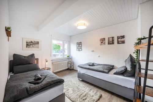 Posezení v ubytování Untere Rheinblick-Oase Komfort mit 2 SZ Balkon