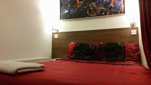 Postel nebo postele na pokoji v ubytování Anand Lodge