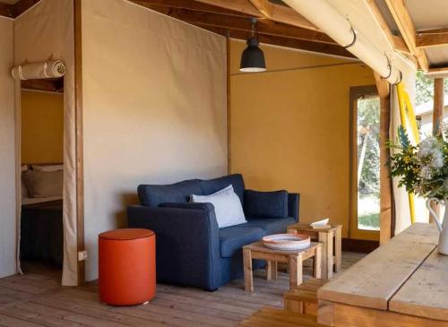 Photo de la galerie de l'établissement Cabane 4 étoiles - Piscine - cbgcb0a, à Saint-Jean-de-Monts