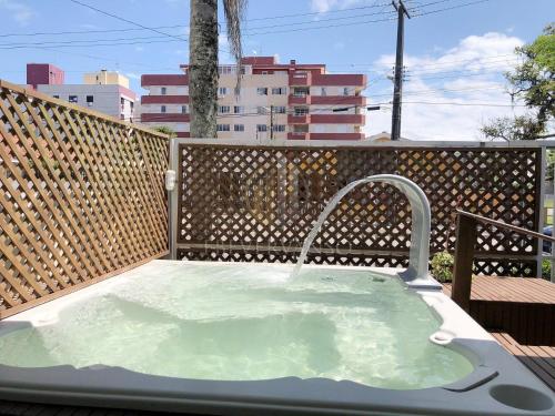 Φωτογραφία από το άλμπουμ του Jacuzzi e Wi-fi - Casa Cantinho do Mar σε Guaratuba