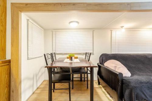 Gambar di galeri bagi Half Moon Lake Retreat di Melrose