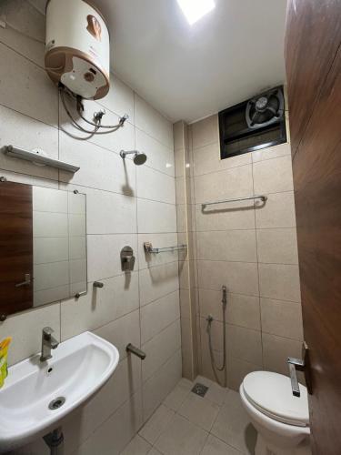 Ένα μπάνιο στο Girivalam Vista Residency