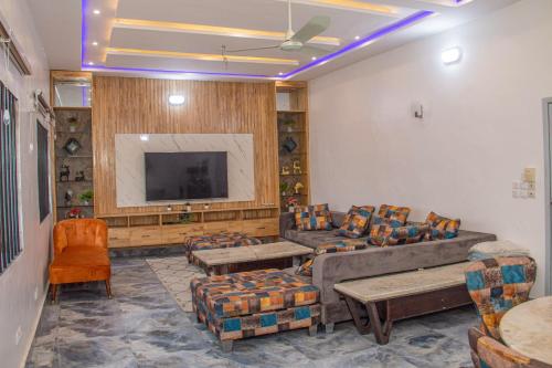 RAWADE Guest house