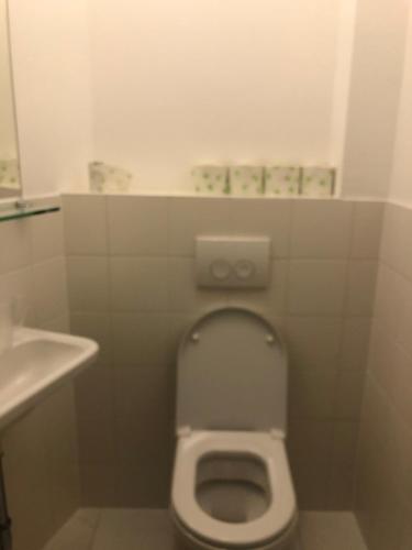 Un baño de Pension Sanela