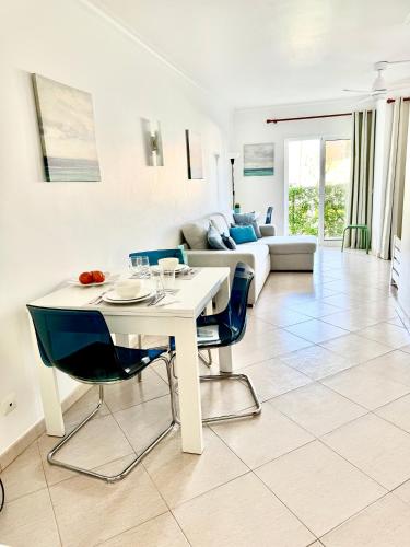 Vila Praia 7 - Beach & Pool apartment