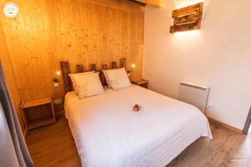 Postel nebo postele na pokoji v ubytování Gîte du Faraud