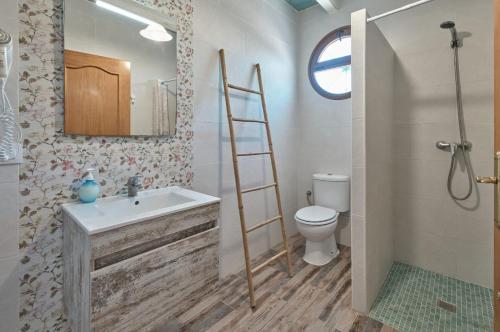 A bathroom at Rincón de Marco y María