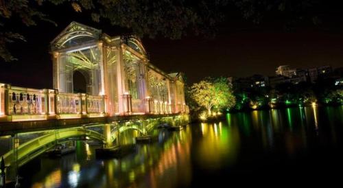 Permandangan sungai dekat dengan hotel
