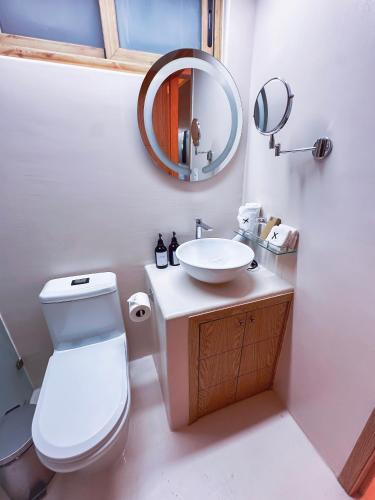 Koupelna v ubytování Xeno Hotel Boutique