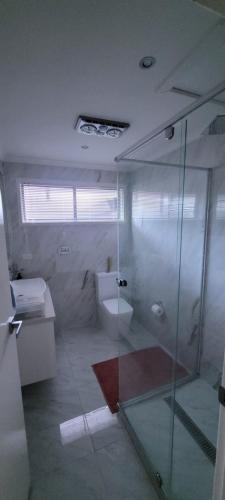 A bathroom at Beach front unit in Capel Sound