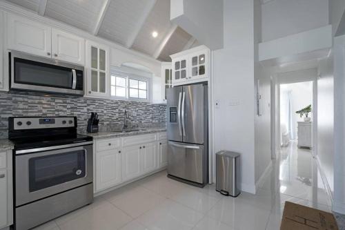 A cozinha ou cozinha compacta de Marriott SeaCastles F32, Montego Bay