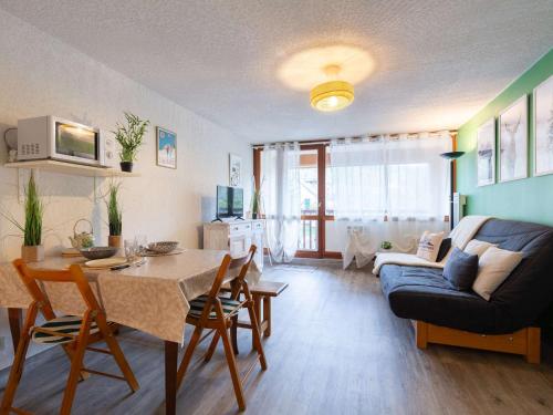 Studio 4 pers, proche commerces et téléphérique, balcon et navette gratuite - FR-1-296-506