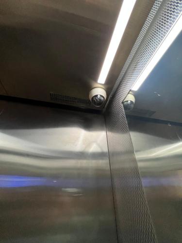 MawāliḩにあるLuxury apartment with cozy furnitureのギャラリーの写真