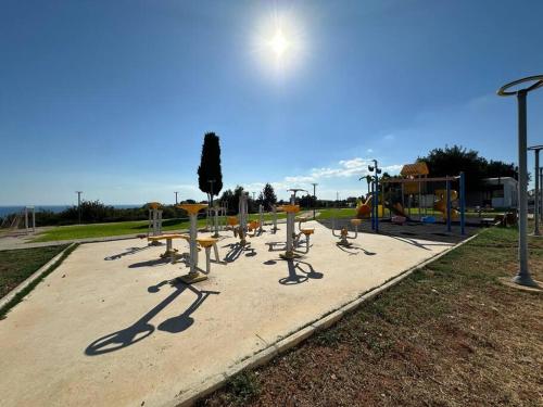 Herní místnost nebo prostor pro děti v ubytování Luxury Villa Bogaztepe By MyGuest Cyprus
