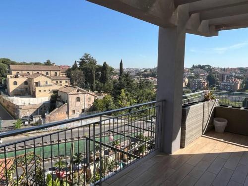 Roma Attico panoramico Whitecate