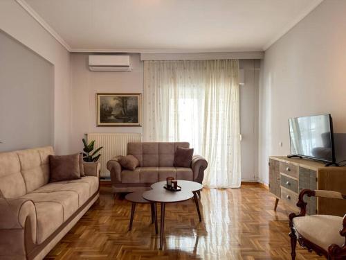 Historic Seaview Getaway Near the City Center