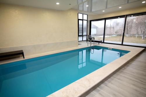 Piscina en o cerca de Louvre Luxury Collection Hotel