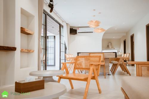 Posezení v ubytování Ipoh Tiga Pool Villa by Papahost