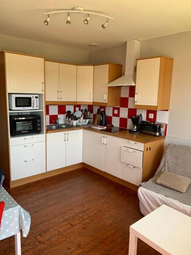 Charmant logement tout confort avec terrasse