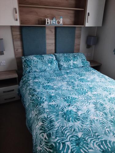 Postel nebo postele na pokoji v ubytování Swallows at Silversands