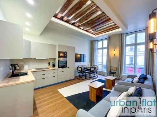 Urban Flat 188 - Stunning 4 Bedroom Flat in Paris