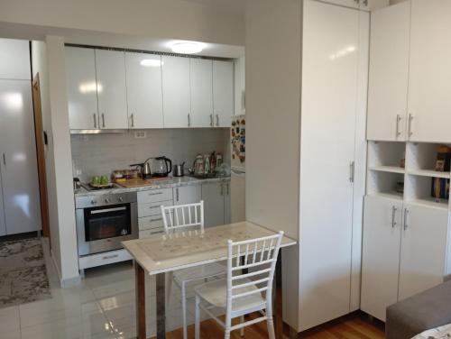 Maxima Apartment