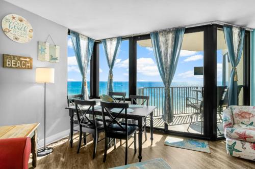 Sunbird Resort! Stunning Beach and Ocean Views! by Dolce Vita Getaways PCB photo 4