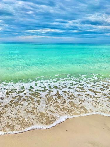 Sunbird Resort! Stunning Beach and Ocean Views! by Dolce Vita Getaways PCB photo 25