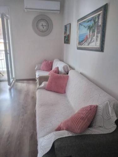 En eller flere senge i et værelse på Drama Bedroom By marlen