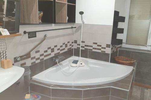 Bilik mandi di ti ar maez