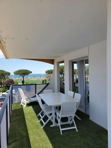 Appartement avec terrasse vue mer, parking privé