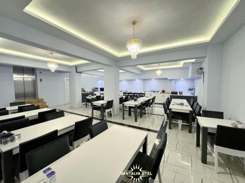 Ресторан / где поесть в Vantalya Otel
