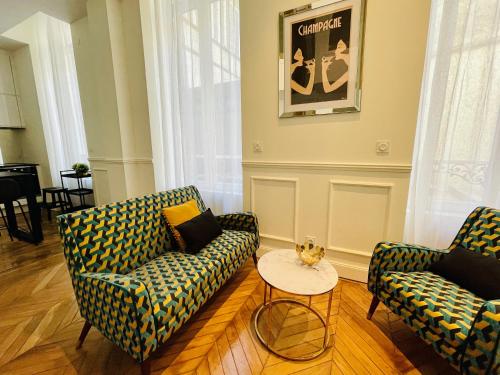 Appartement de charme Art Déco - Hyper-centre ville - Place d'Erlon - Gare - Reims