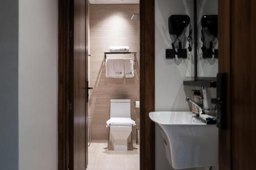 Ванная комната в أجنحة لفيف السلام - Lafif Apartments-Al-Salam