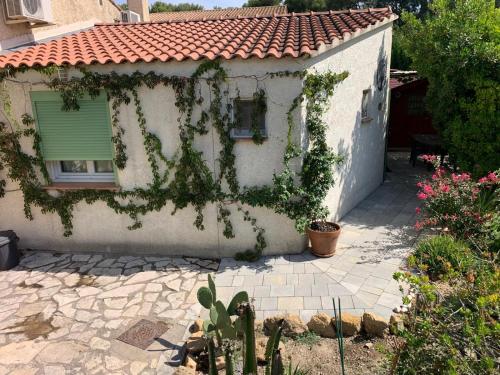 Maison T2 Le cabanon Joli