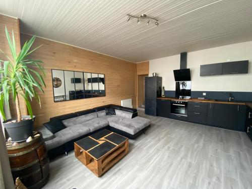 Appartement chaleureux avec terrasse en centre ville proche mer