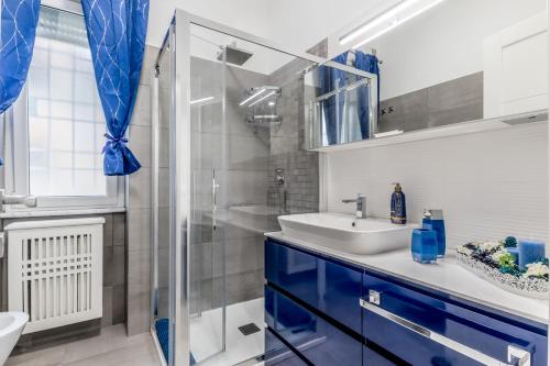 White Living R-home